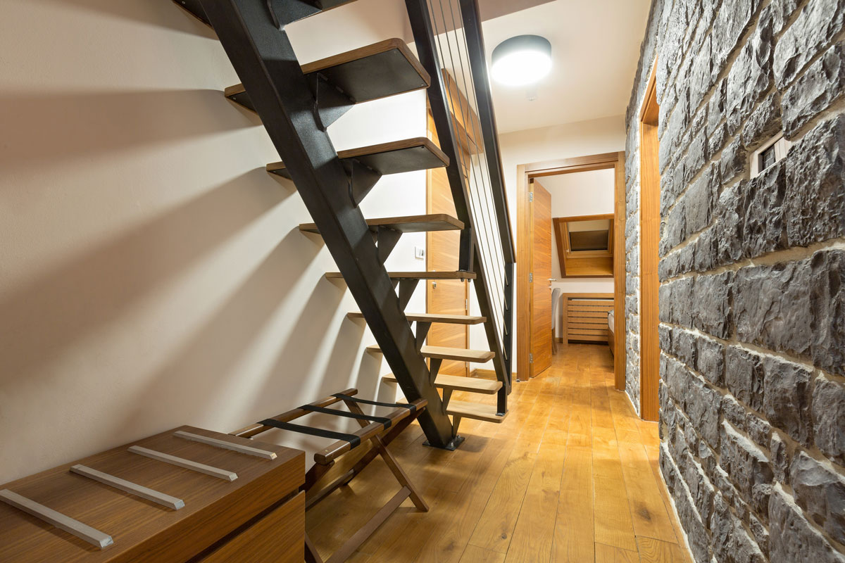 Pose, installation escaliers à Caen (Calvados-14)